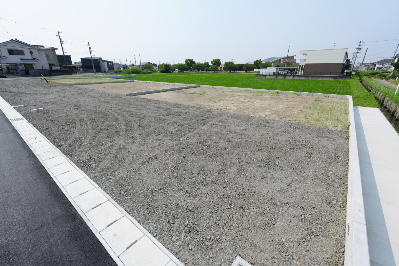 岐阜県羽島市竹鼻町1028-1（E区画）