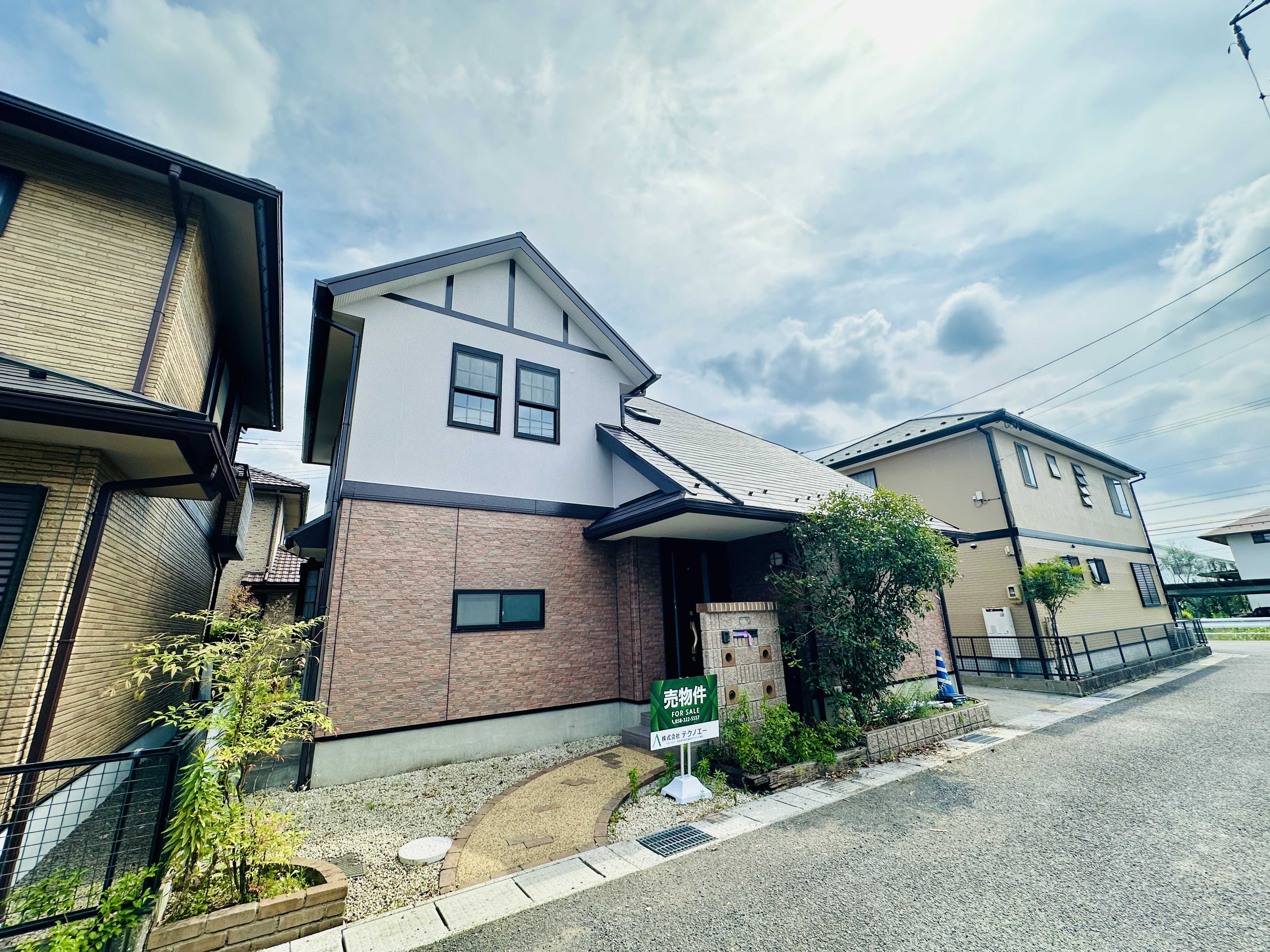 岐阜市須賀３丁目 【売戸建】